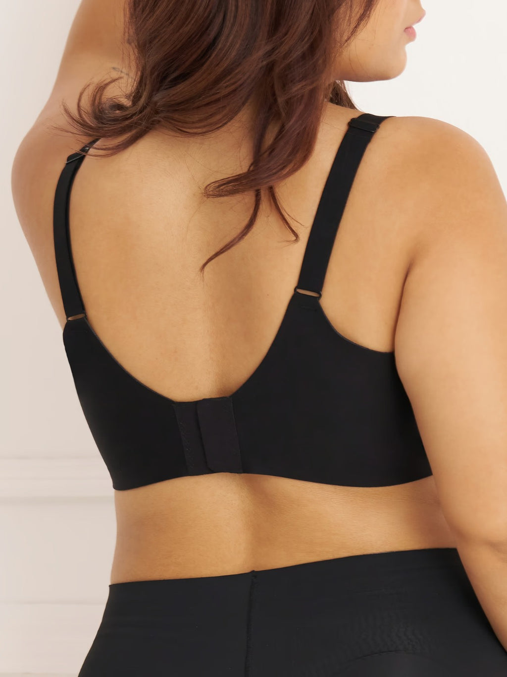 JellySupport Wireless Bra – Seamless, Comfortable & Invisible Under Clothing